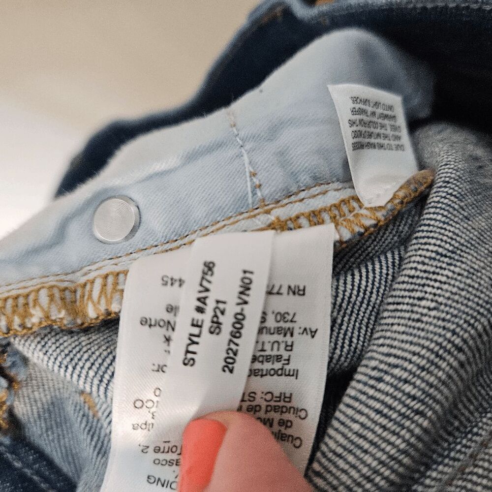 J. Crew 9" Billie Demi Boot Crop Jeans AV756 Women's Blue Size 26P - Picture 6 of 7